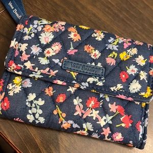 NWT Vera Bradley Euro Wallet Scattered Wildflowers